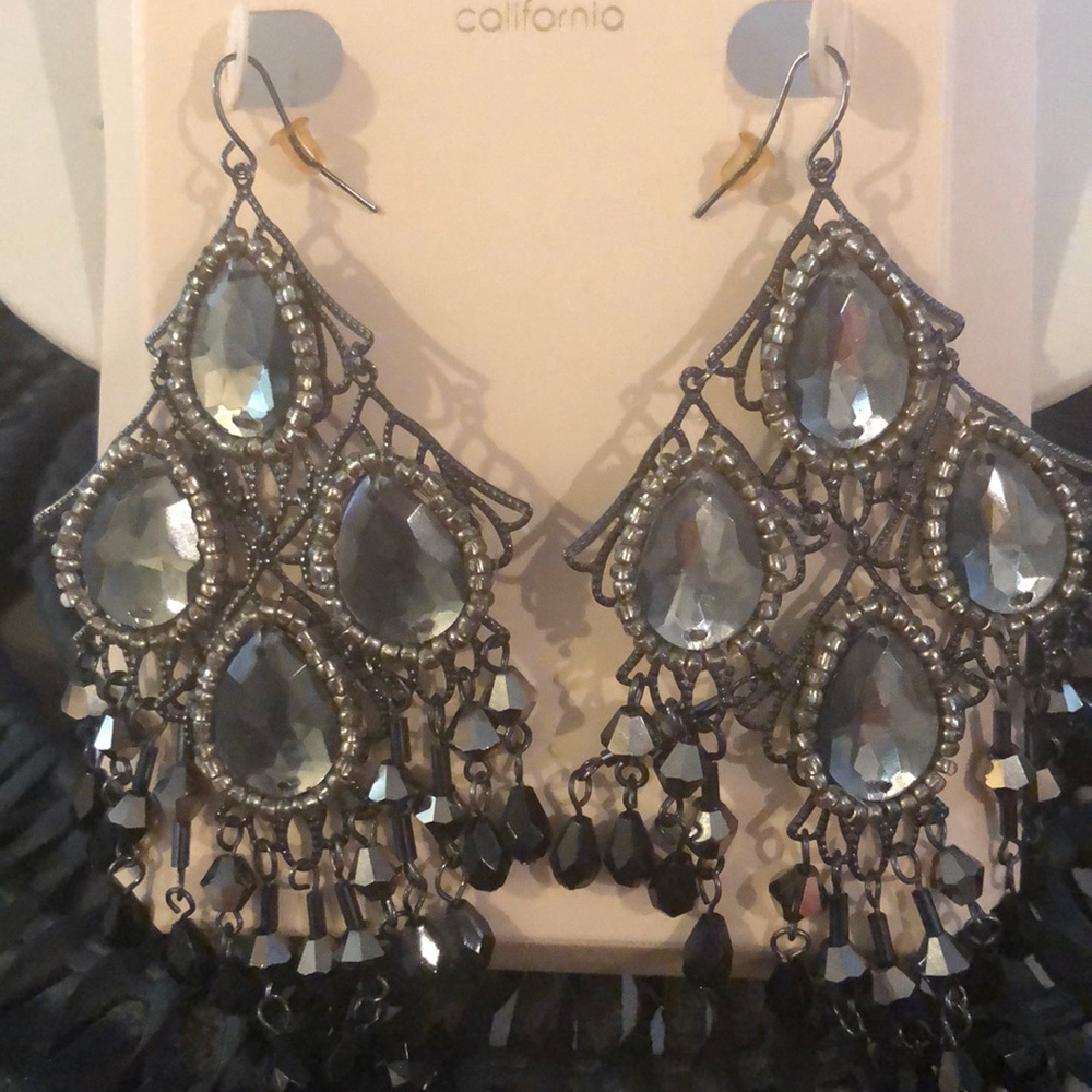 C & C CALIFORNIA EARRINGS DELICATE YET DYNAMIC!